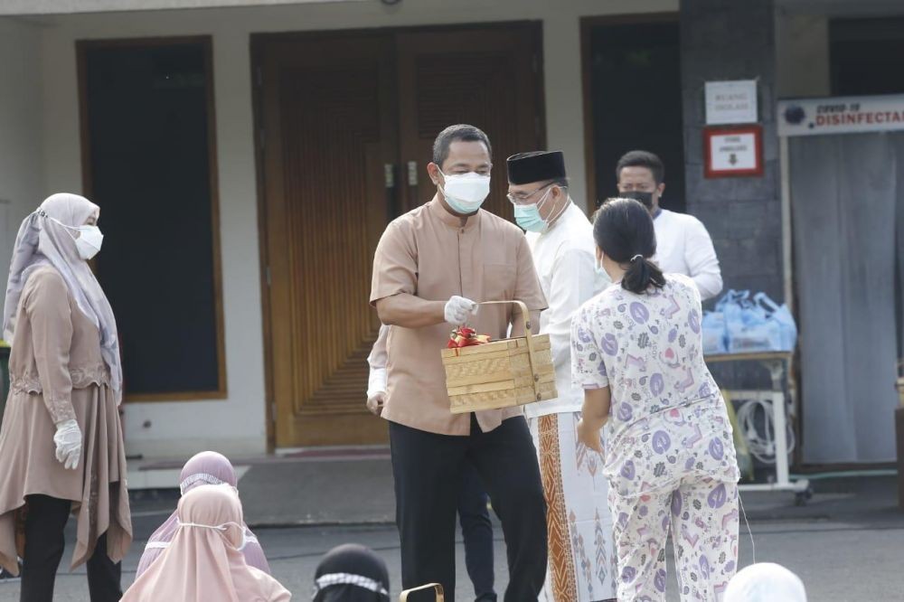 Opor Buat Pasien COVID-19, Tanda Klaster Keluarga Meluas di Semarang