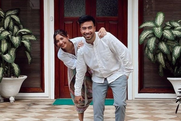 10 Artis Rayakan Momen Lebaran Bareng Pacar, Didoakan Berjodoh Nih