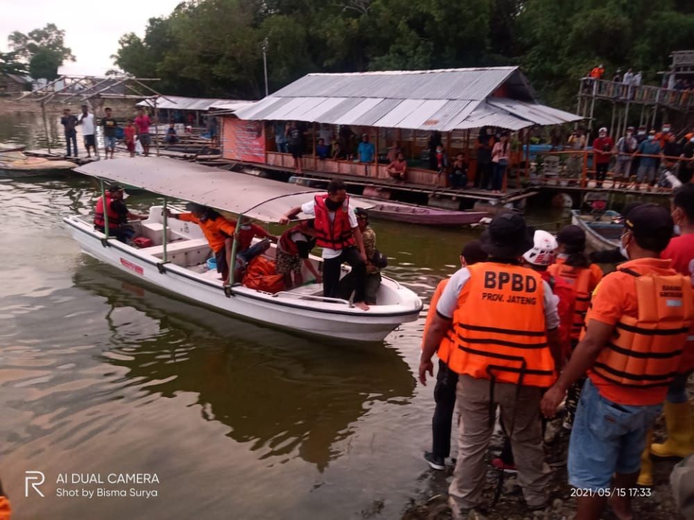 Gara-gara Selfie, Perahu Wisata Terbalik di Waduk Kedung Ombo, 3 Raib
