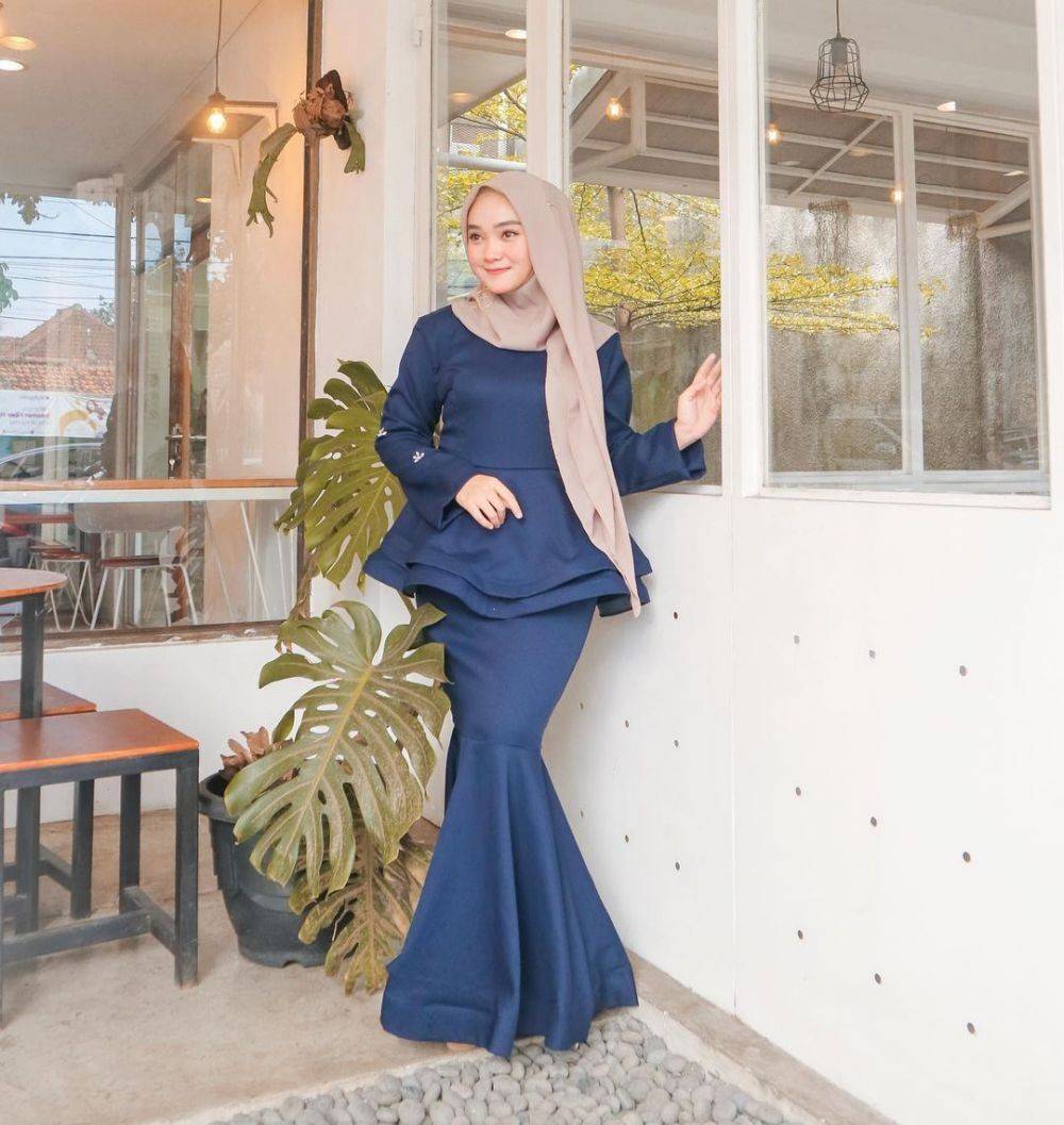 12 Inspirasi Baju Setelan Pesta Dan Kondangan Buat Hijabers