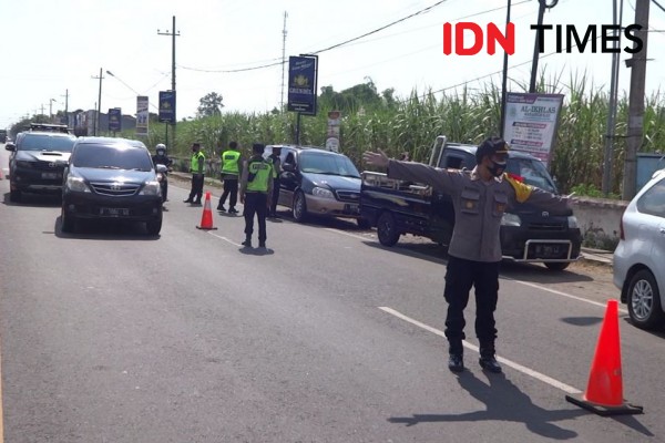 Melintas di Perbatasan Tulungagung-Kediri, 50 Kendaraan Putar Balik