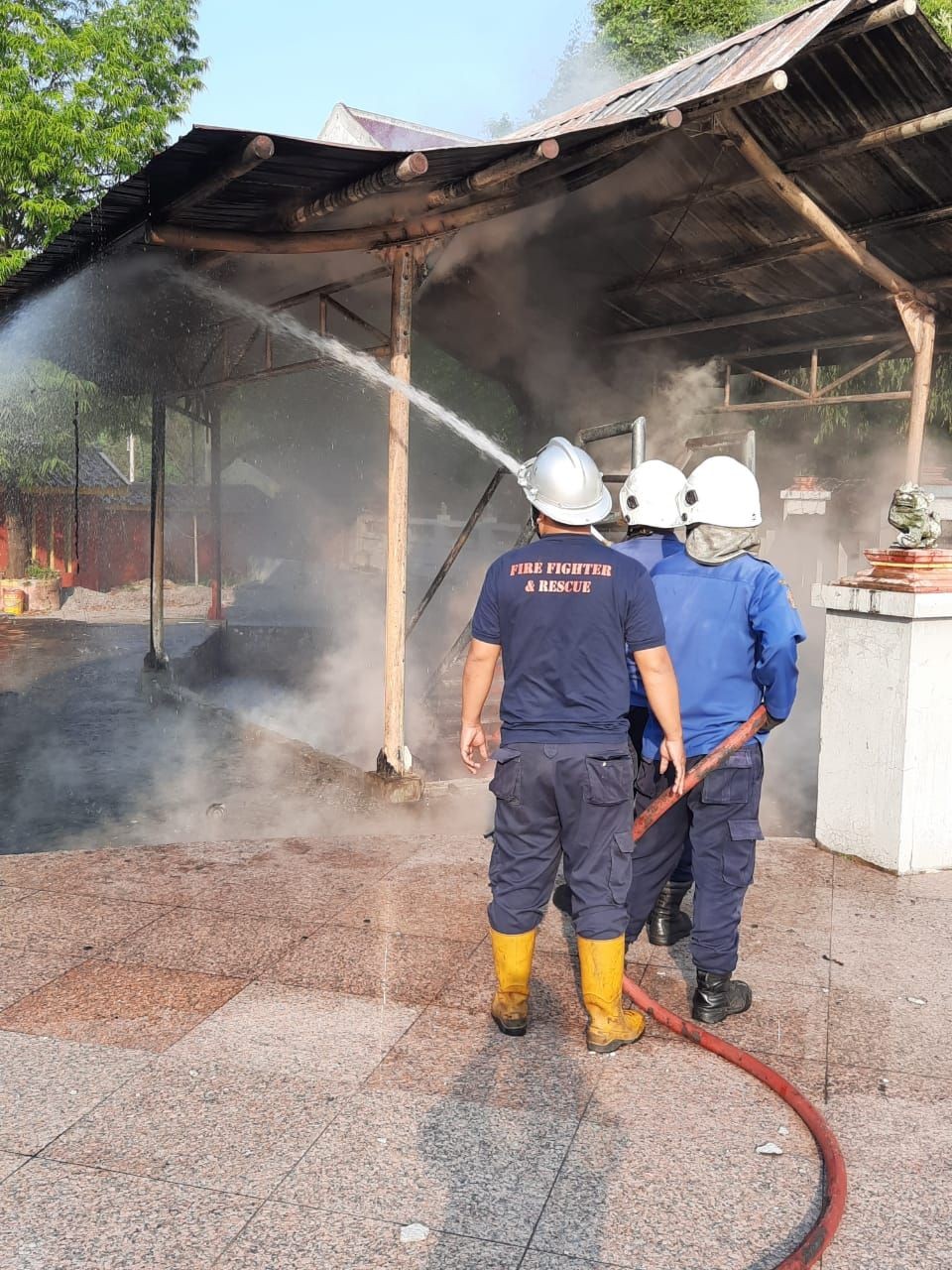 Kebakaran di Kelenteng Sam Poo Kong Semarang, Patung Cheng Ho Selamat