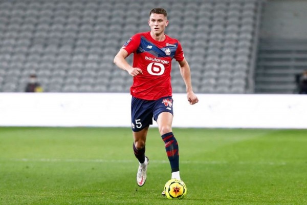Bek Tangguh Ini Calon Tandem Maguire di Manchester United