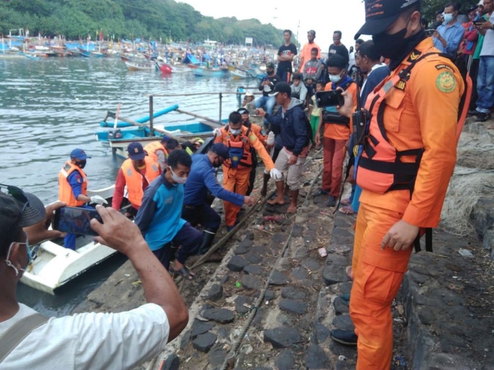 Terseret Ombak Pantai Santolo, Wisatawan Asal Bandung Ditemukan Tewas