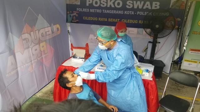 Satgas COVID Datangi Rumah Pemudik yang Tak Tes Antigen di Tangerang