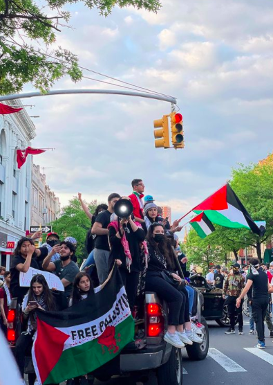 9 Sosok Bella Hadid, Model Dunia yang Ikut Aksi Bela Palestina