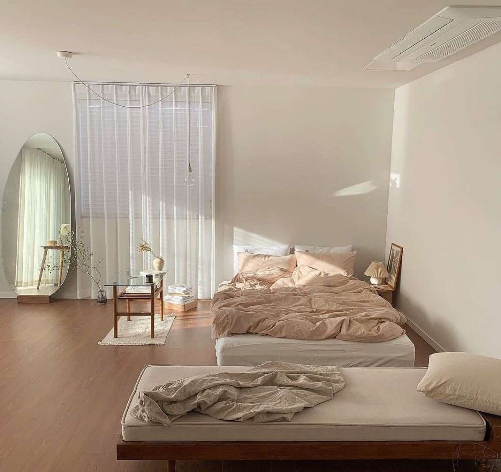 10 Kamar Estetik Tone Warna Ivory, Beda dengan Putih