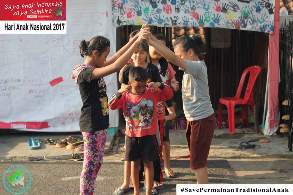 Cerita Indah, Dirikan Taman Baca Anak di Lampung - Cerita Belajar Toleransi Dari Permainan Tradisional Anak