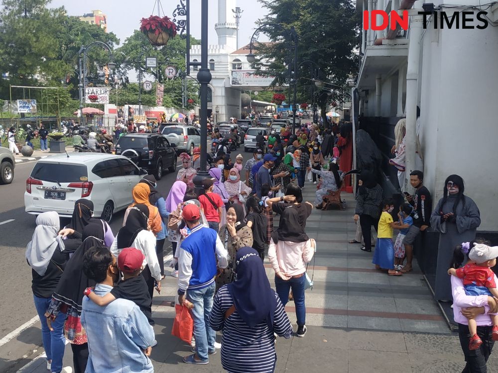 Penutupan Kawasan Wisata di Bandung Demi Tekan Kasus COVID-19