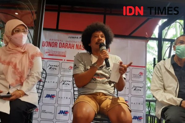 Stok di PMI Menipis, Suporter Arsenal Gelar Kegiatan Donor Darah