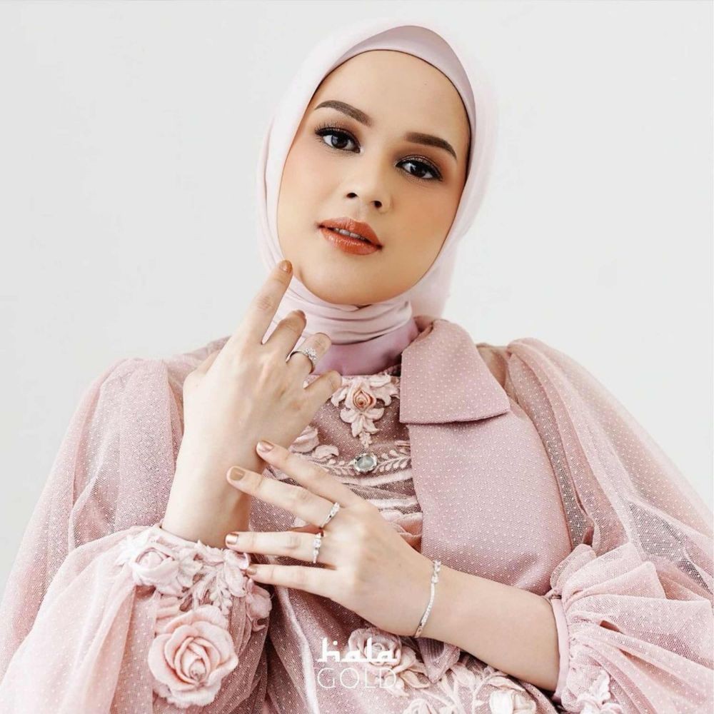 Ada Aktif Berdakwah, 10 Ratu Sinetron Kini Berhijrah