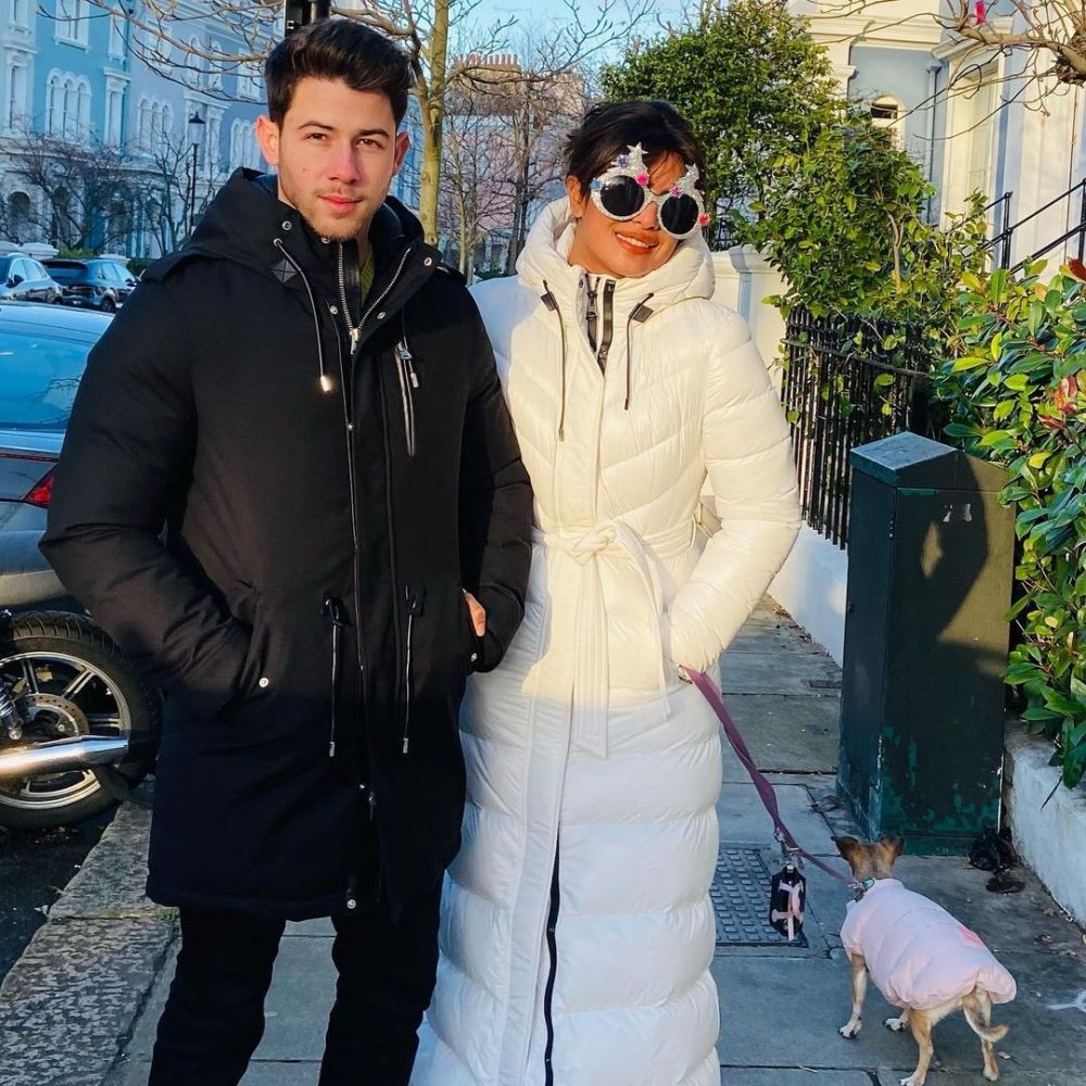Diterpa Isu Selingkuh, 10 Potret Mesra Priyanka Chopra & Nick Jonas