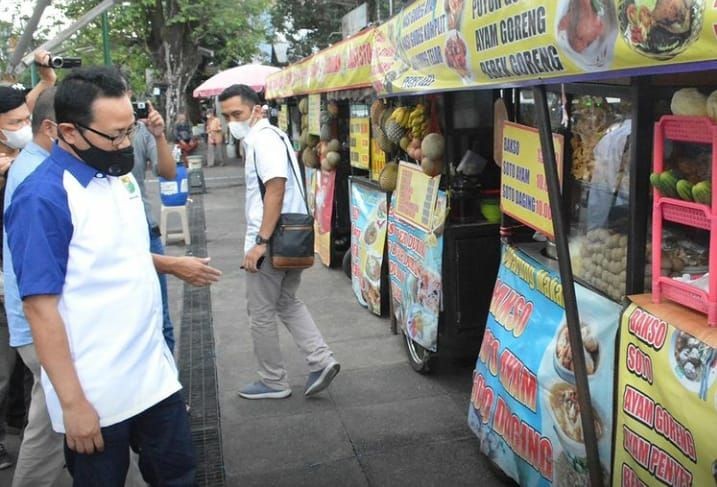 Diduga Nutuk Harga, Pemkot Yogyakarta Tutup 3 Warung Pecel Lele 
