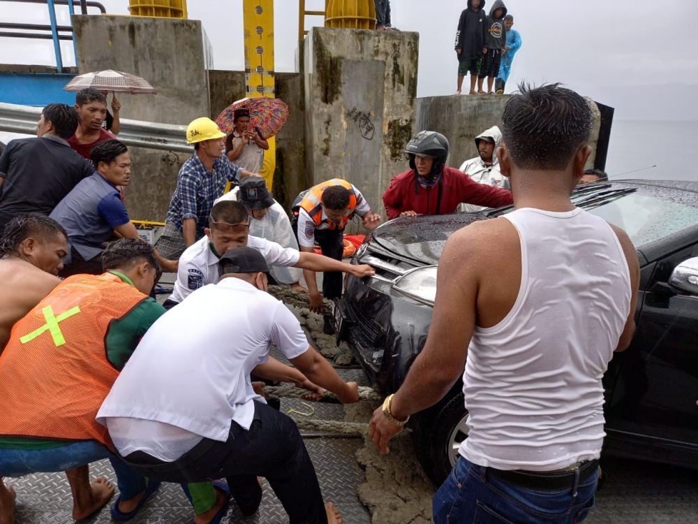 Tragedi KMP Ihan Batak, Mobil Jatuh ke Danau Membuat Penumpang Tewas