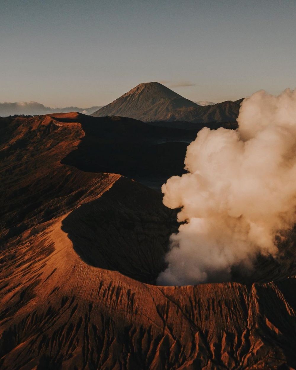 Belum Sebulan Buka, Wisata Gunung Bromo Kembali Ditutup 