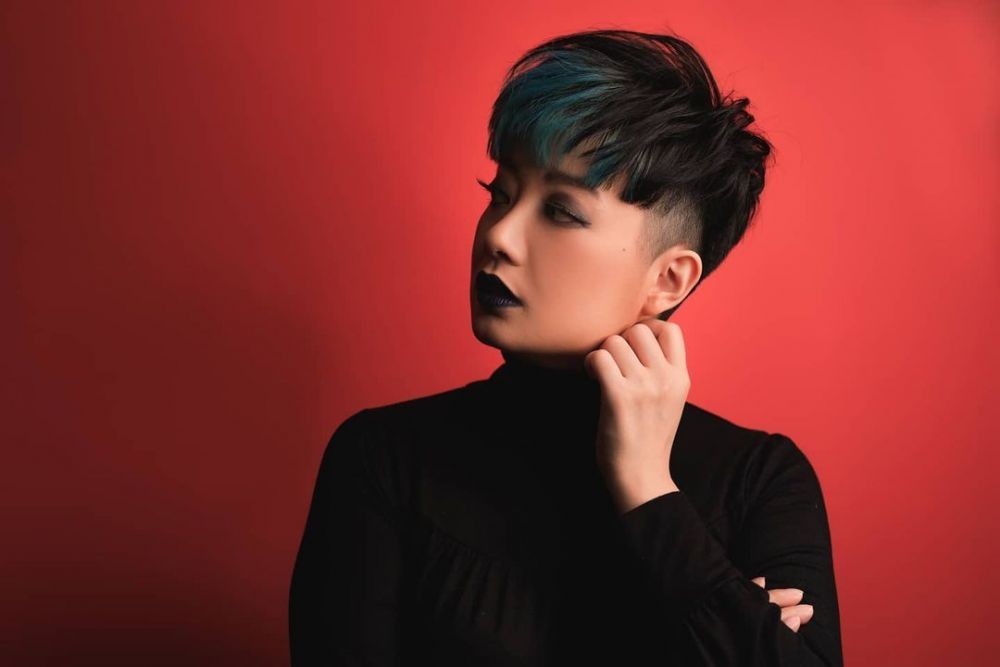 Bikin Pangling Rambut Warna-warni, 10 Potret Terbaru Leony