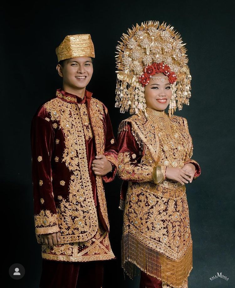 10 Konsep Prewed Anti Mainstream Mumuk Gomez dan Eno yang Kocak