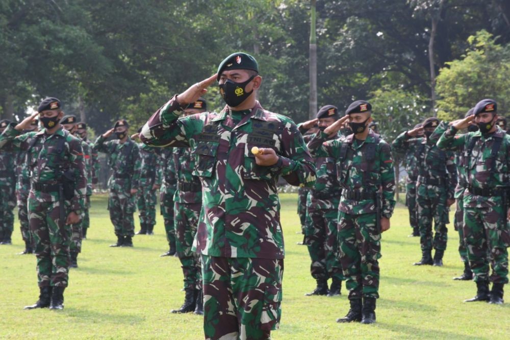 Disiplinkan Warga di Kudus, Ratusan Prajurit TNI Diturunkan