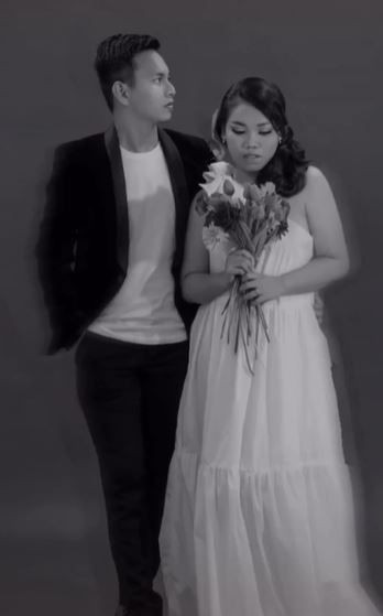 10 Konsep Prewed Anti Mainstream Mumuk Gomez dan Eno yang Kocak
