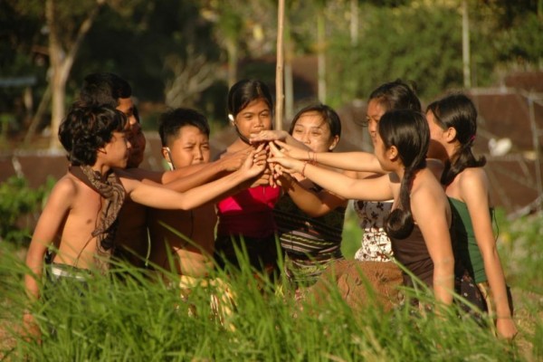 Serunya Megandu, Permainan Tradisi Asal Tabanan Setelah Panen di Sawah