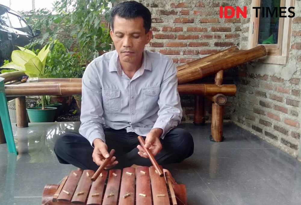 Disdikbud Metro Latih Guru Alat Musik Tradisional Lampung Gamolan