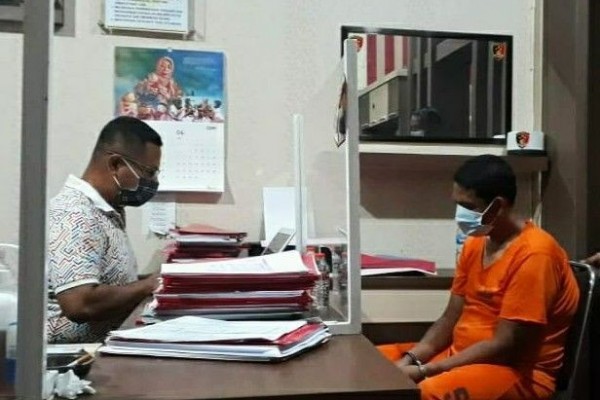Gak Bisa Move On, Ali Bunuh Mantan Istri Lalu Menyerahkan Diri