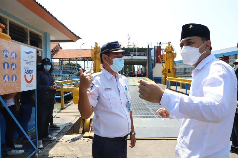 Seharian Meredam Amukan COVID-19 di Bangkalan