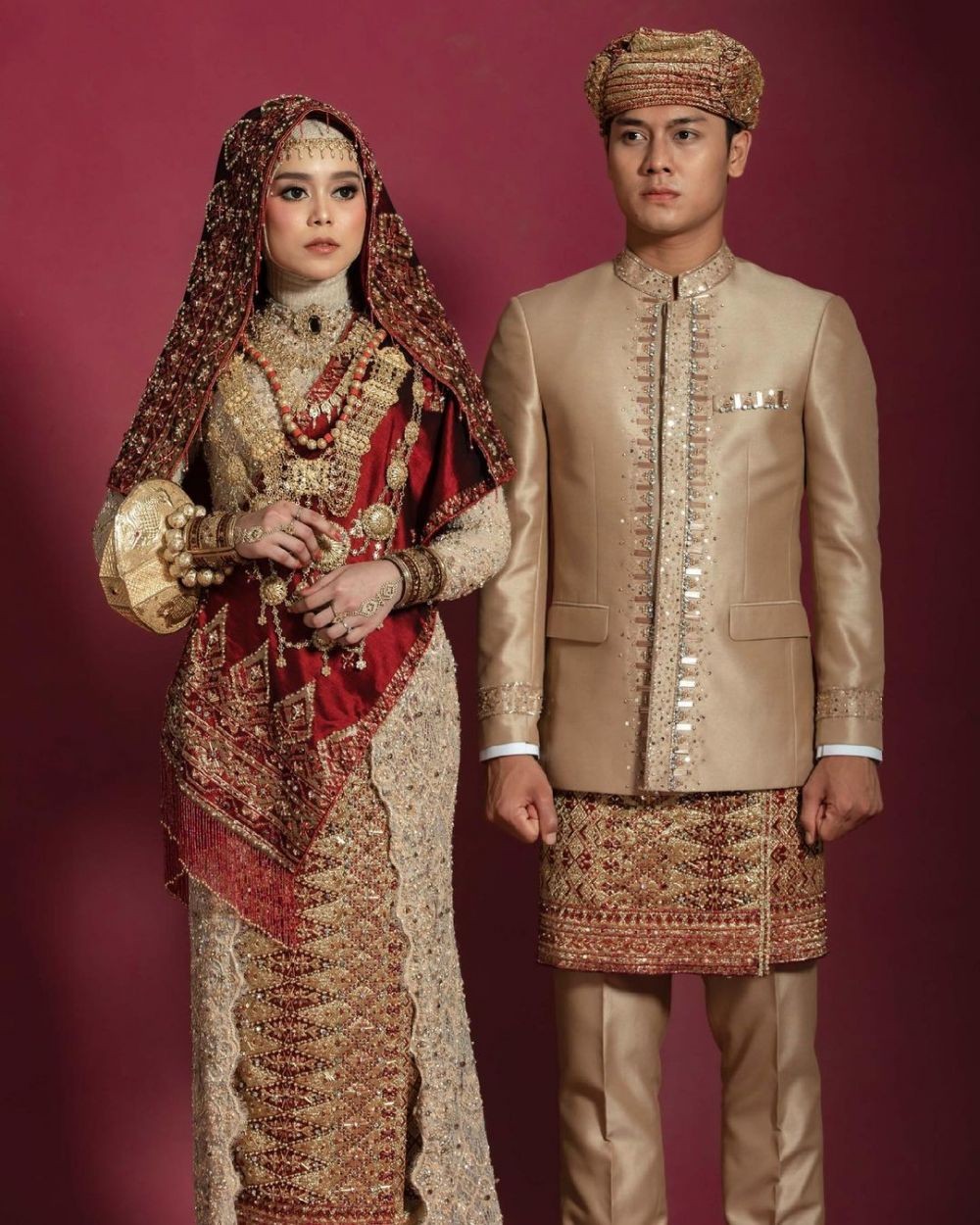9 Inspirasi Prewed Lesty Kejora-Rizky Billar, Baju Adat nan Anggun