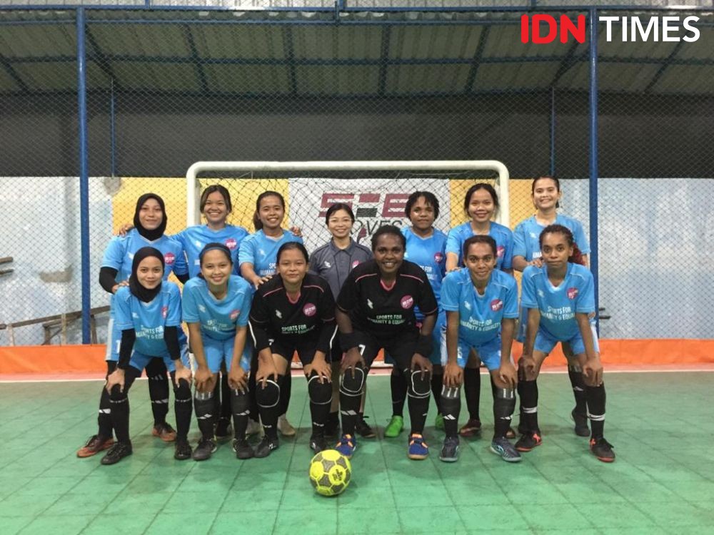 5 Alasan Caroline Kurnia Jadi Pelatih Futsal Perempuan di Medan 