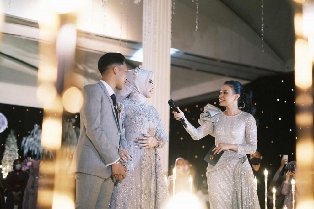 Pandemik, 10 Potret Diva Rossa yang Banting Setir Jadi Wedding Singer