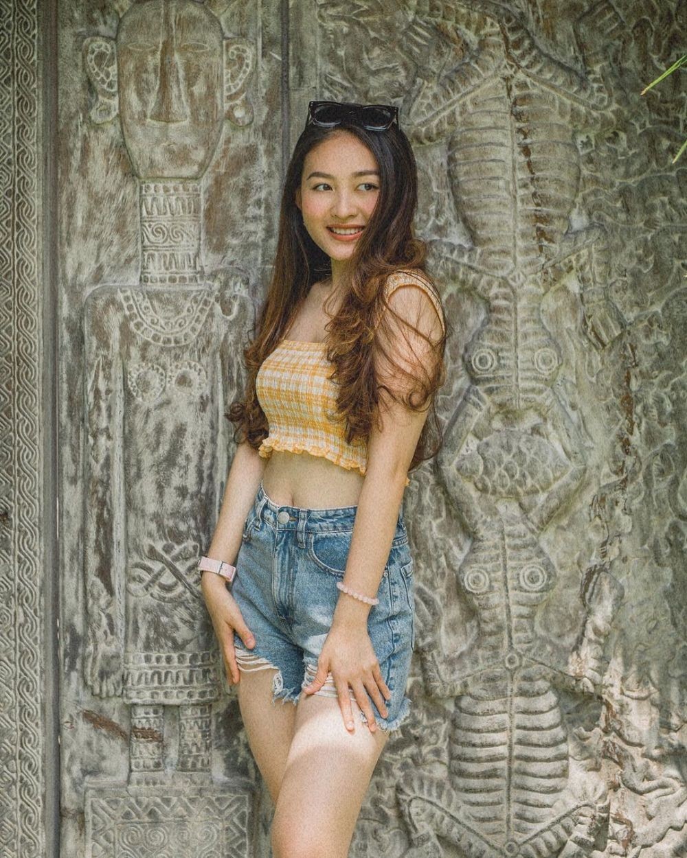 10 Potret Natasha Wilona Pakai Celana Pendek, Kece Abis!