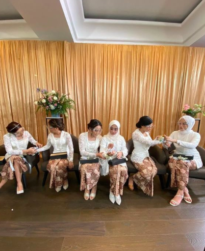 Cetar! 12 Gaya Selebriti di Lamaran Lesti Kejora dan Rizky Billar