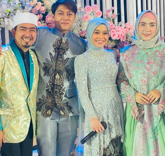 Cetar! 12 Gaya Selebriti di Lamaran Lesti Kejora dan Rizky Billar