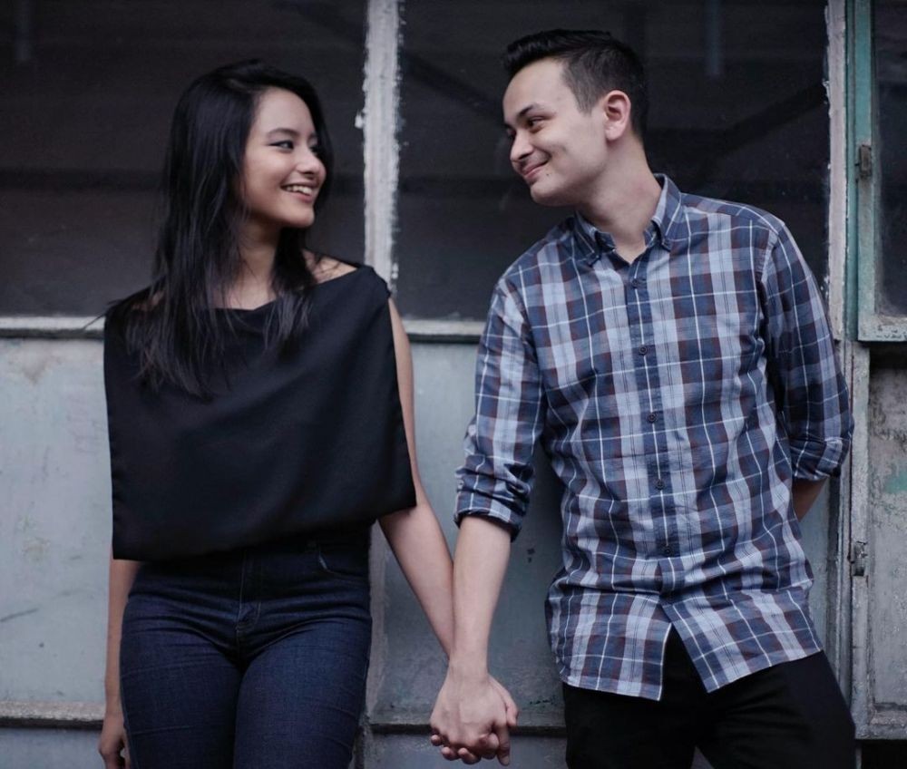 Semoga Langgeng! 10 Potret Gaya Pacaran Amanda Khairunnisa dan Kekasih