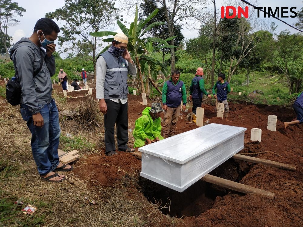 Masih Ada Pungli, Yana Mulyana: Pemakaman COVID di TPU Cikadut Gratis!