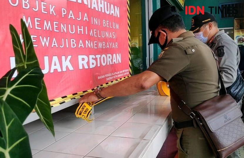 Tunggak Pajak, Pemkot Bandar Lampung Kembali Segel 4 Tempat Usaha