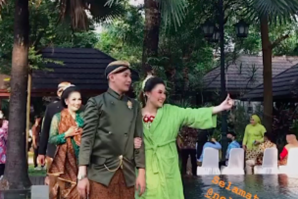 Haru! 10 Momen Syukuran Hamil 7 Bulanan Nella Kharisma