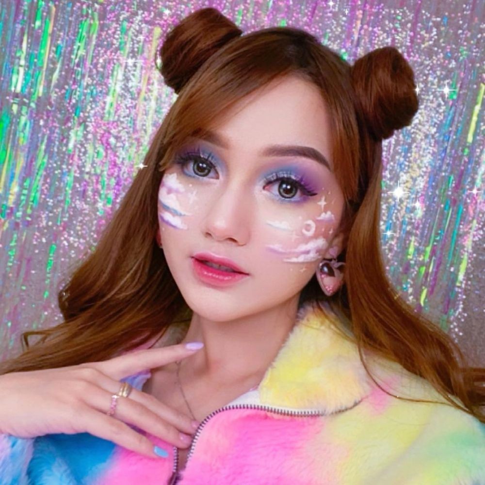 Punya Banyak Gaya! 9 Hairdo ala Beauty Vlogger Nanda Arsyinta
