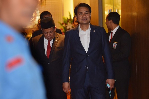 Azis Syamsuddin-Fahri Hamzah Diduga Titip Perusahaan di Proyek Benur