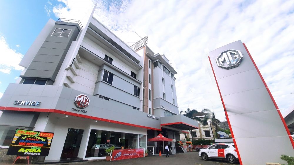 Warga Makassar Kini Bisa Coba Mobil Pintar Otonom MG Motor