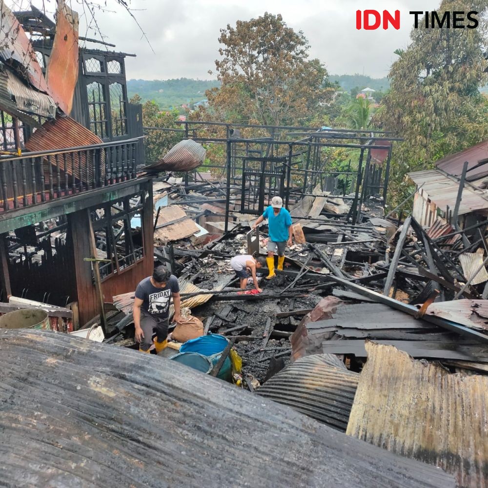 Polisi Olah TKP di Lokasi Kebakaran Gunung Bugis Balikpapan Barat