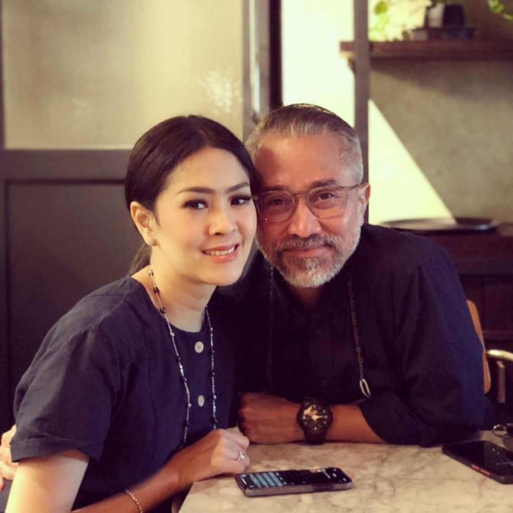 10 Artis Ikut Keyakinan Pasangan Setelah Menikah, Dulu Beda Agama