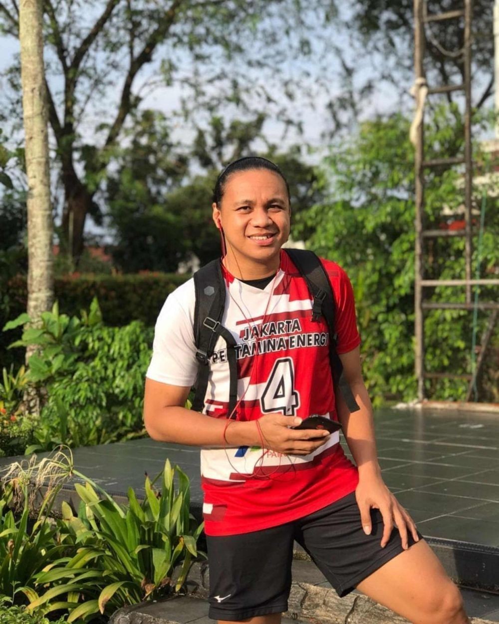 Ikut Ubah Kelamin, 10 Sosok Macho Kakak Aprilio Manganang