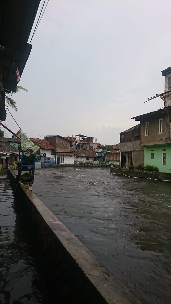 Air Meluap dari Sungai Cikapundung Kolot, 500 Rumah Warga Terendam