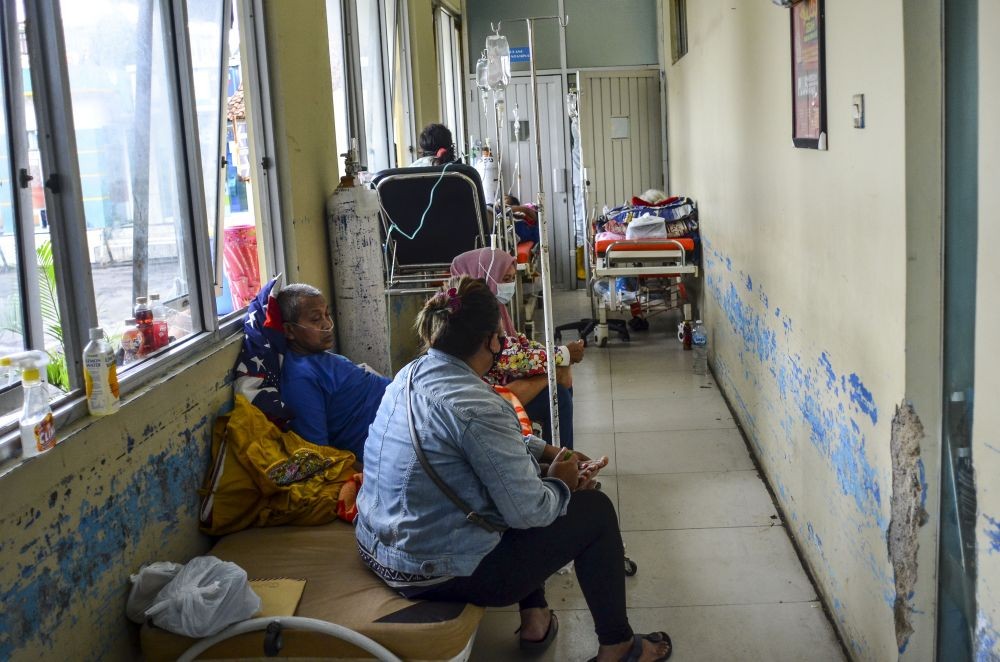 Kondisi COVID Kritis, 2 Rumah Sakit di Bandung Dirikan Tenda Darurat