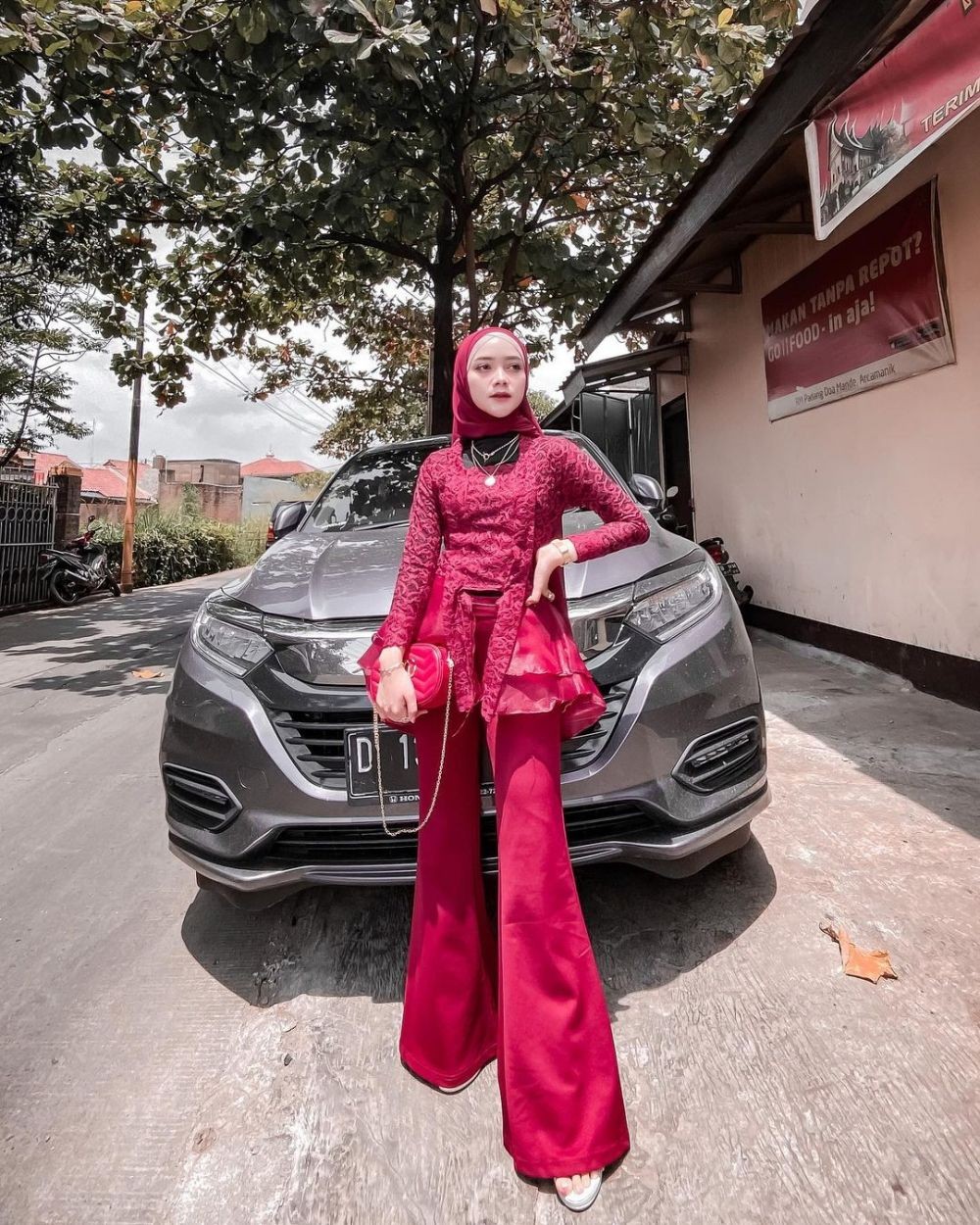 9 Padu Padan Kebaya Dan Celana Untuk Style Kondangan 1374