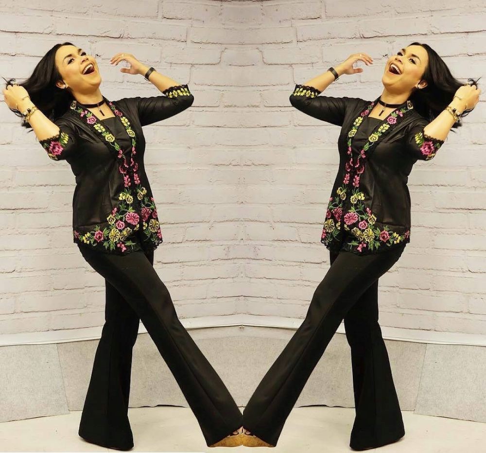 9 Padu Padan Kebaya dan Celana untuk Style Kondangan