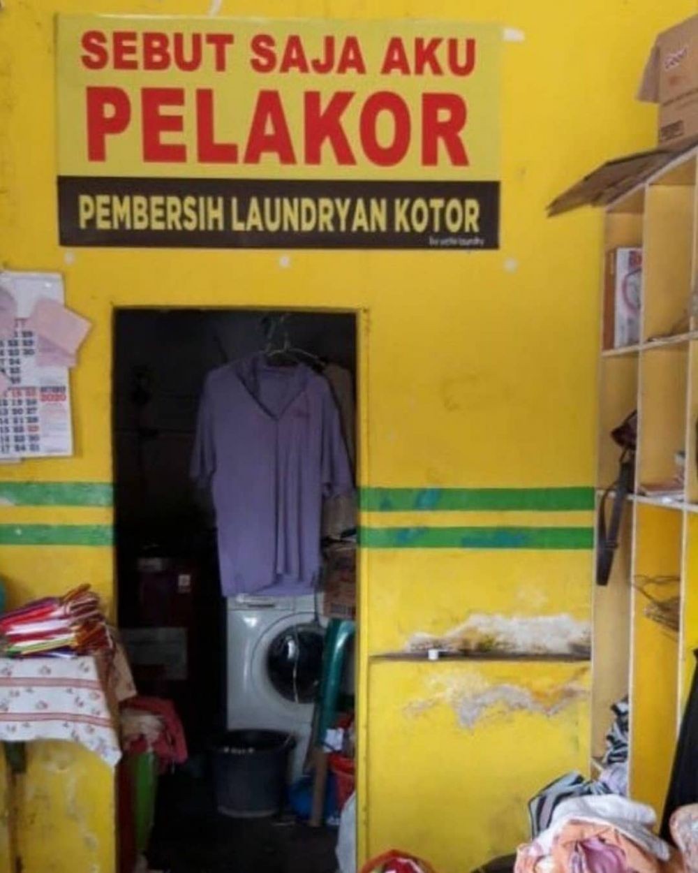 10 Tulisan di Spanduk Tempat Laundry ini Kocak Jika Dibaca Baik-Baik