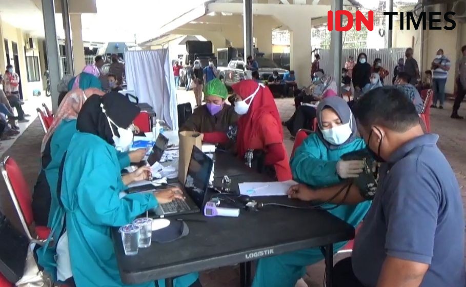 Pasar Modal dan Pertiwi Indonesia Buka 28 Sentra Vaksinasi di Pesawaran