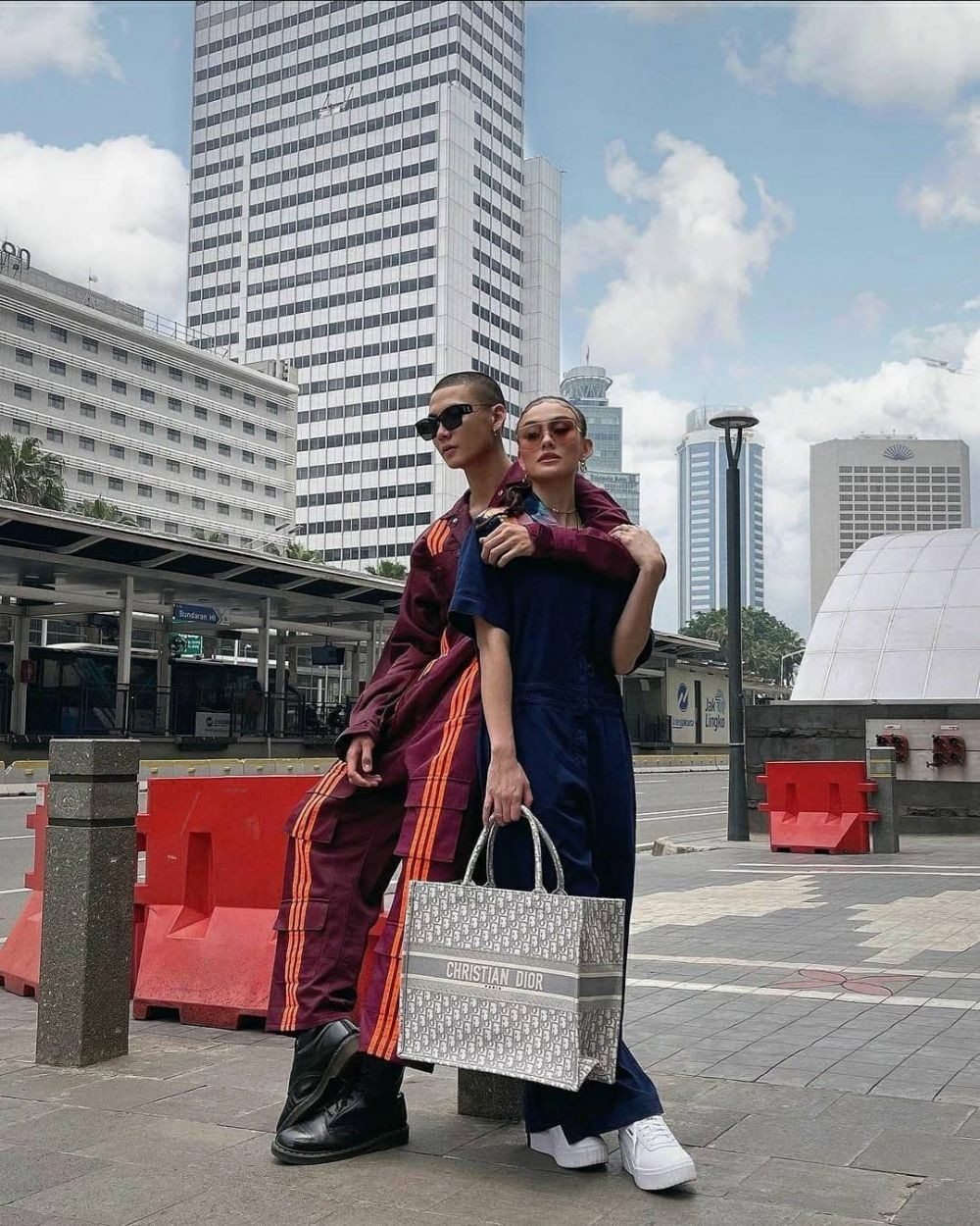 10 Kemesraan Agnez Mo dan Adam Rosyadi yang Bikin Netizen Protes